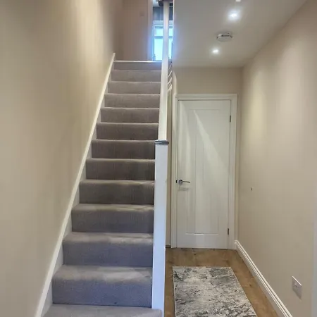 Appartement Modern 3 Bed House *
